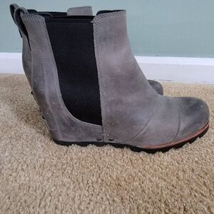 Sorel Lea Wedge Boots Taupe Size 8